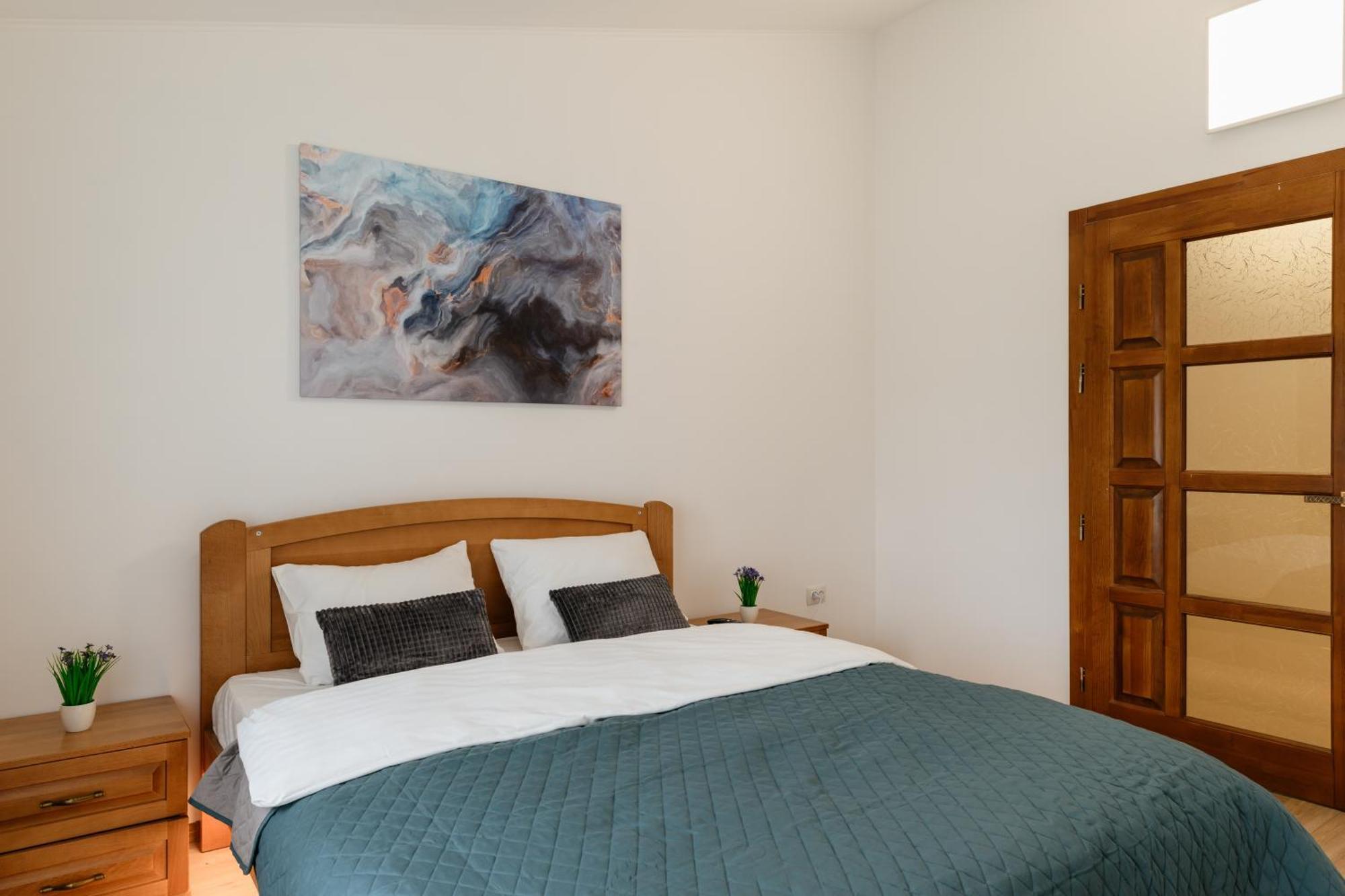 Luxury Apartments Uzhorod Экстерьер фото