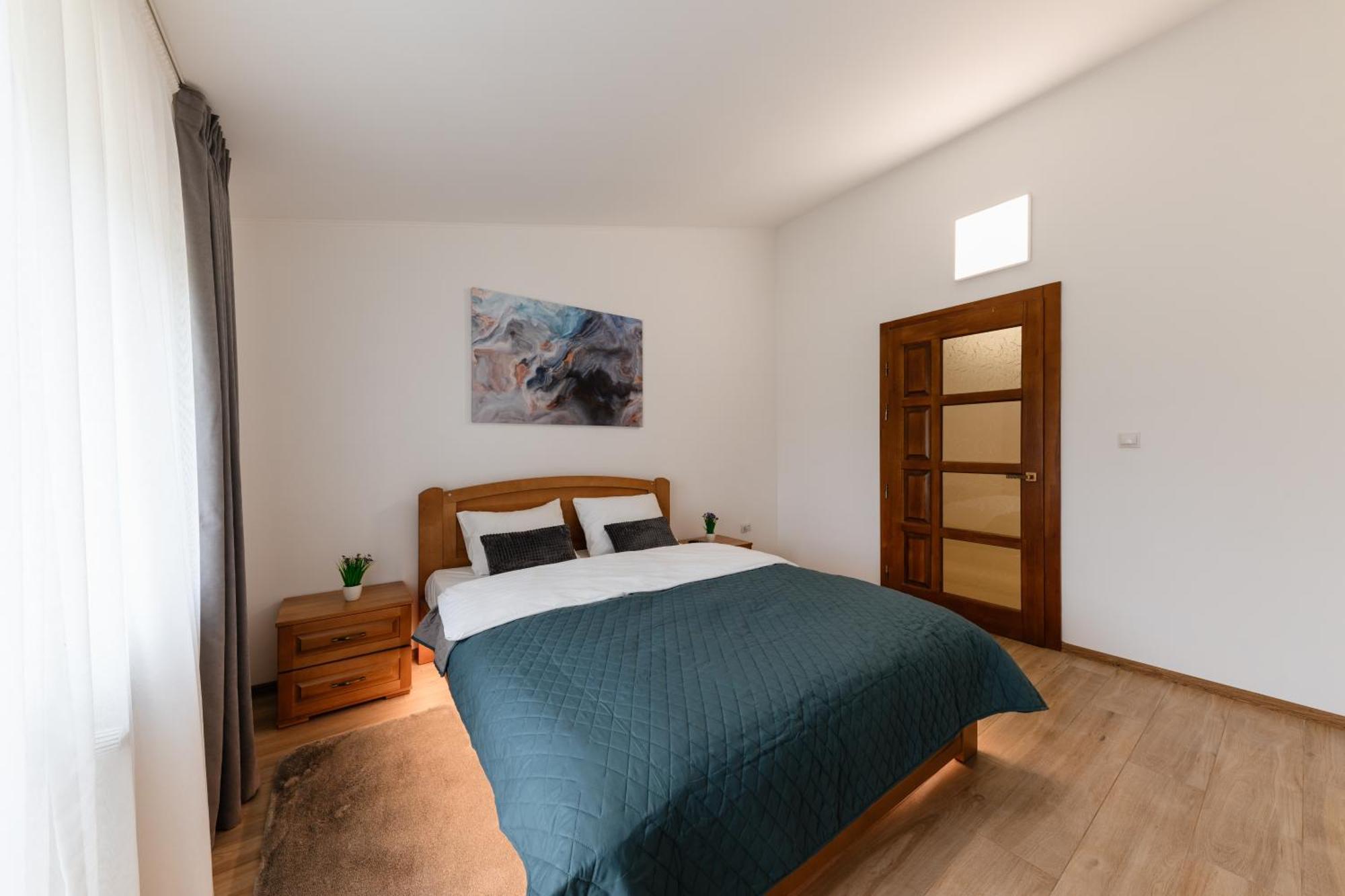 Luxury Apartments Uzhorod Экстерьер фото