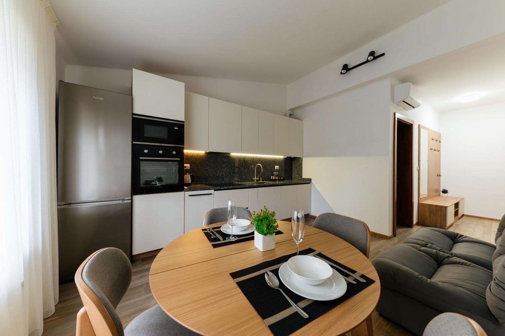 Luxury Apartments Uzhorod Экстерьер фото